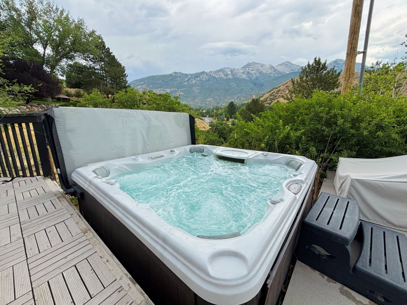 How Much Does Hot Tub and Spa Maintenance Cost in Utah in 2026?