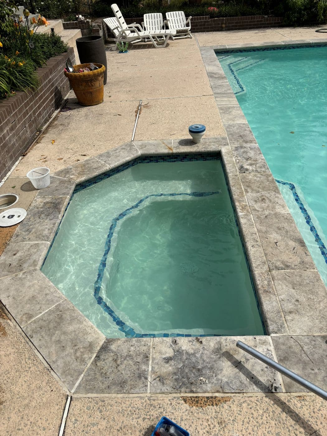 The same spa cleaned out with clear water